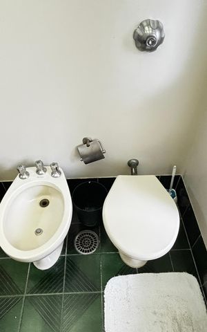 Apartamento à venda com 160m², 3 quartos e 2 vagas Apartamento à venda com 160m², 3 quartos e 2 vagasBanheiro