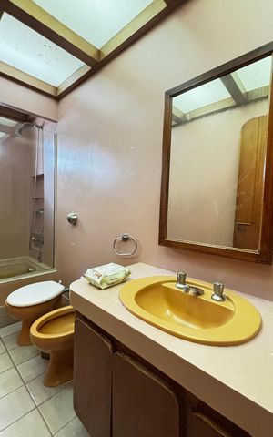 Apartamento à venda com 160m², 3 quartos e 2 vagas Apartamento à venda com 160m², 3 quartos e 2 vagasBanheiro da Suíte