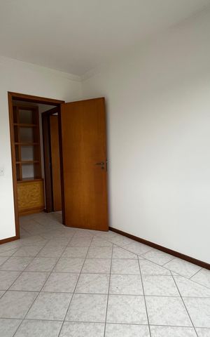 Apartamento para alugar com 184m², 5 quartos e 2 vagas Apartamento para alugar com 184m², 5 quartos e 2 vagasQuarto 1
