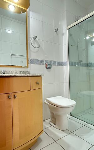 Apartamento para alugar com 184m², 5 quartos e 2 vagas Apartamento para alugar com 184m², 5 quartos e 2 vagasBanheiro suíte 1