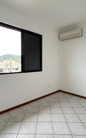 Apartamento para alugar com 184m², 5 quartos e 2 vagas Apartamento para alugar com 184m², 5 quartos e 2 vagasQuarto 3