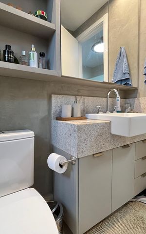 Apartamento para alugar com 70m², 2 quartos e 1 vaga Apartamento para alugar com 70m², 2 quartos e 1 vagaBanheiro da suíte 1