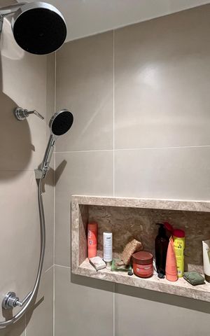 Apartamento para alugar com 70m², 2 quartos e 1 vaga Apartamento para alugar com 70m², 2 quartos e 1 vagaBanheiro da Suíte 2