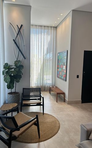 Casa de condomínio à venda com 228m², 3 quartos e 3 vagasSala