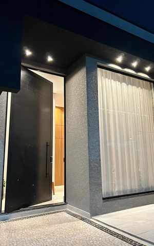 Casa de condomínio à venda com 228m², 3 quartos e 3 vagasFachada