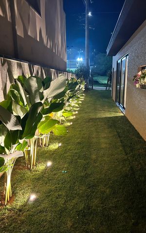 Casa de condomínio à venda com 228m², 3 quartos e 3 vagasÁrea externa