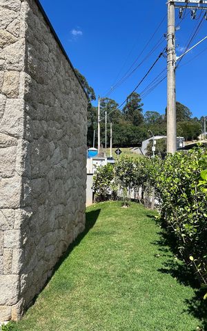 Casa de condomínio à venda com 228m², 3 quartos e 3 vagasÁrea externa