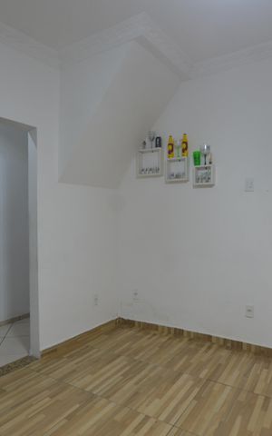 Casa para alugar com 81m², 1 quarto e sem vagaSala