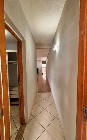 Casa para alugar com 116m², 2 quartos e 1 vaga Casa para alugar com 116m², 2 quartos e 1 vagaCorredor quartos