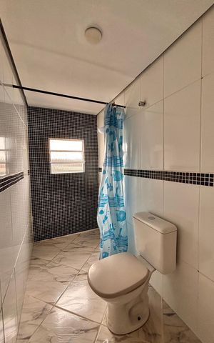 Casa para alugar com 116m², 2 quartos e 1 vaga Casa para alugar com 116m², 2 quartos e 1 vagaBanheiro suíte