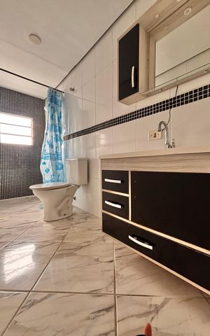 Casa para alugar com 116m², 2 quartos e 1 vaga Casa para alugar com 116m², 2 quartos e 1 vagaBanheiro suíte