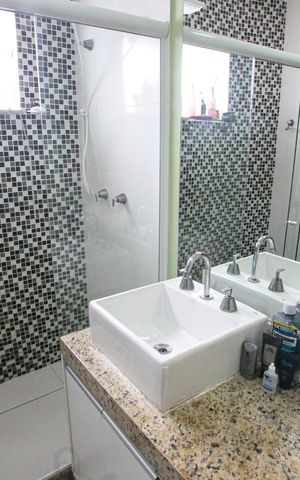 Casa à venda com 178m², 3 quartos e 2 vagasBanheiro da Suíte 1