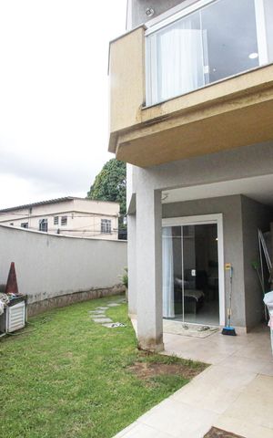 Casa à venda com 178m², 3 quartos e 2 vagasGaragem