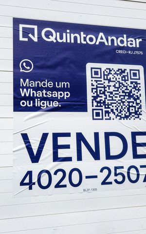 Casa à venda com 178m², 3 quartos e 2 vagasPlaquinha