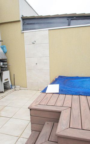 Casa à venda com 178m², 3 quartos e 2 vagasPiscina