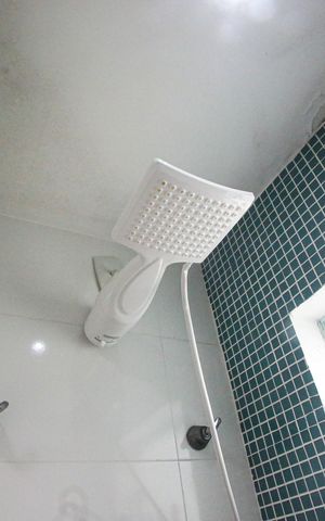 Casa à venda com 178m², 3 quartos e 2 vagasBanheiro da Suíte 2