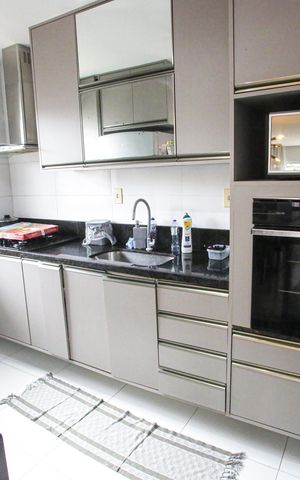 Casa à venda com 178m², 3 quartos e 2 vagasCozinha