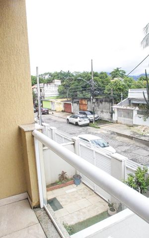 Casa à venda com 178m², 3 quartos e 2 vagasVaranda da Suíte 1