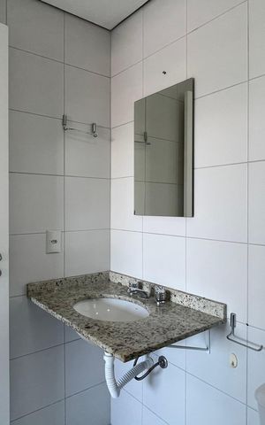 Apartamento para alugar com 80m², 3 quartos e 1 vaga Apartamento para alugar com 80m², 3 quartos e 1 vagaBanheiro da Suíte