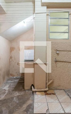 Casa à venda com 180m², 5 quartos e 1 vaga Casa à venda com 180m², 5 quartos e 1 vagaÁrea externa