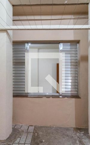 Casa à venda com 180m², 5 quartos e 1 vaga Casa à venda com 180m², 5 quartos e 1 vagaÁrea externa