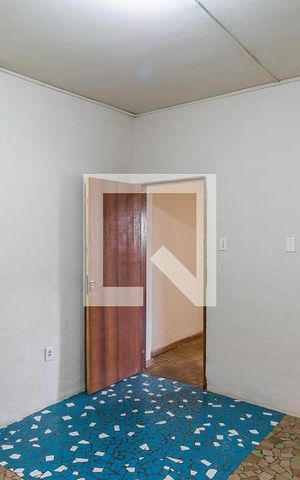 Casa à venda com 180m², 5 quartos e 1 vaga Casa à venda com 180m², 5 quartos e 1 vagaQuarto 1