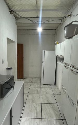Casa à venda com 64m², 4 quartos e 2 vagas
