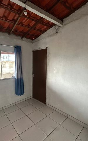 Casa à venda com 64m², 4 quartos e 2 vagas
