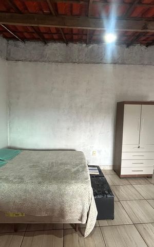 Casa à venda com 64m², 4 quartos e 2 vagas