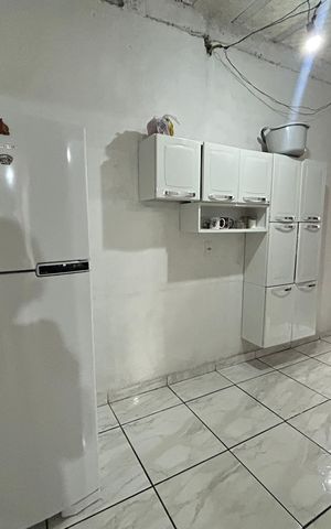Casa à venda com 64m², 4 quartos e 2 vagas