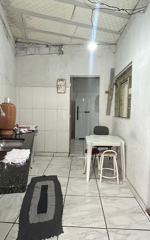 Casa à venda com 64m², 4 quartos e 2 vagas