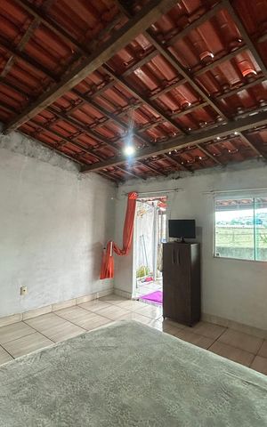 Casa à venda com 64m², 4 quartos e 2 vagas