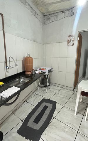 Casa à venda com 64m², 4 quartos e 2 vagas