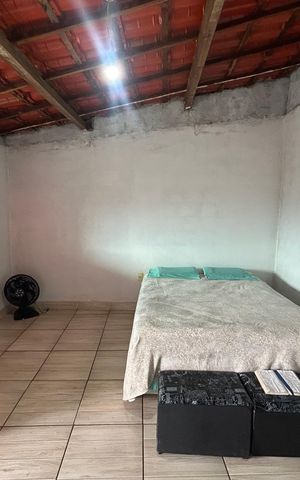 Casa à venda com 64m², 4 quartos e 2 vagas