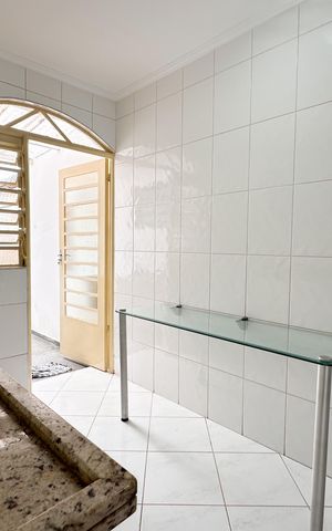Casa para alugar com 144m², 2 quartos e 2 vagas Casa para alugar com 144m², 2 quartos e 2 vagasCozinha