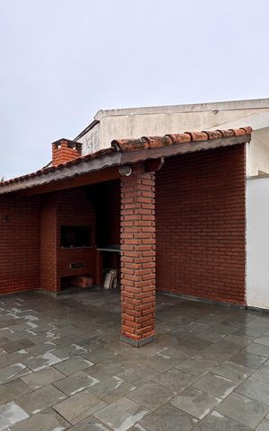 Casa para alugar com 144m², 2 quartos e 2 vagas Casa para alugar com 144m², 2 quartos e 2 vagasChurrasqueira