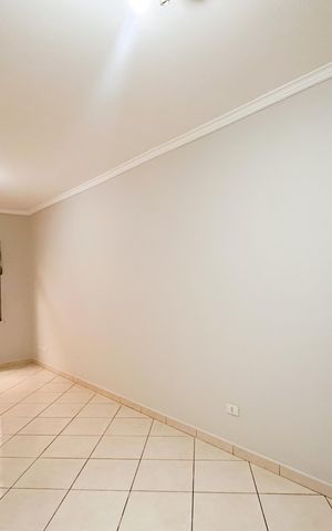 Casa para alugar com 144m², 2 quartos e 2 vagas Casa para alugar com 144m², 2 quartos e 2 vagasSala
