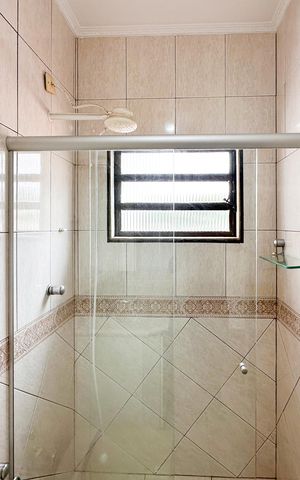 Casa para alugar com 144m², 2 quartos e 2 vagas Casa para alugar com 144m², 2 quartos e 2 vagasBanheiro da Suíte