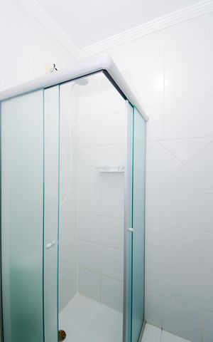 Casa de condomínio para alugar com 80m², 3 quartos e 2 vagasBanheiro Social