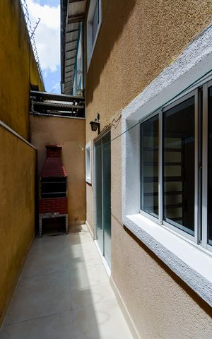 Casa de condomínio para alugar com 80m², 3 quartos e 2 vagasQuintal