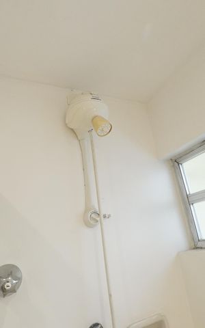 Casa para alugar com 270m², 2 quartos e 1 vagaBanheiro de serviço
