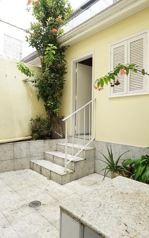 Casa para alugar com 270m², 2 quartos e 1 vagaÁrea de Serviço