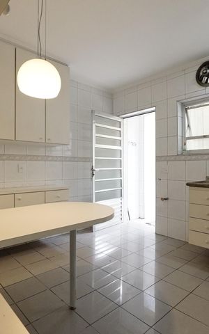 Casa para alugar com 270m², 2 quartos e 1 vagaCozinha