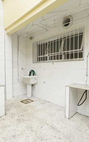 Casa para alugar com 270m², 2 quartos e 1 vagaÁrea de Serviço