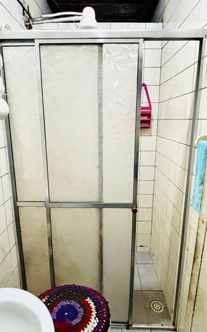 Casa à venda com 59m², 3 quartos e 2 vagas Casa à venda com 59m², 3 quartos e 2 vagasBanheiro da Suíte 2