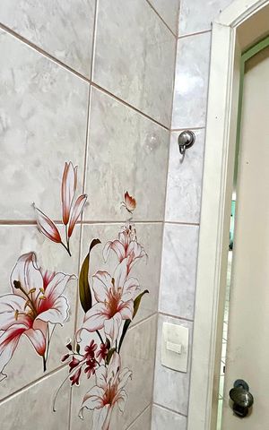 Casa à venda com 300m², 3 quartos e 7 vagas Casa à venda com 300m², 3 quartos e 7 vagasBanheiro 3