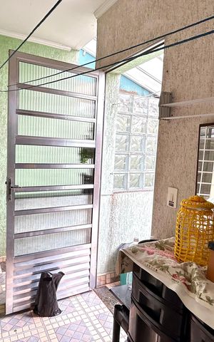 Casa à venda com 300m², 3 quartos e 7 vagas Casa à venda com 300m², 3 quartos e 7 vagasÁrea de Serviço