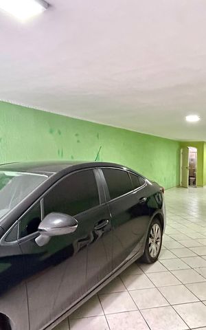 Casa à venda com 300m², 3 quartos e 7 vagas Casa à venda com 300m², 3 quartos e 7 vagasGaragem