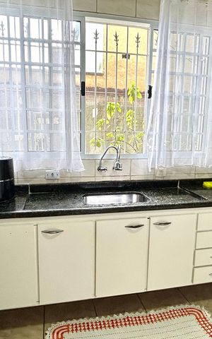 Casa à venda com 300m², 3 quartos e 7 vagas Casa à venda com 300m², 3 quartos e 7 vagasCozinha
