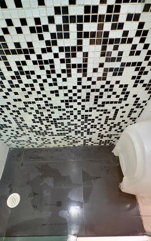 Casa de condomínio à venda com 49m², 2 quartos e 1 vaga Casa de condomínio à venda com 49m², 2 quartos e 1 vagaBanheiro